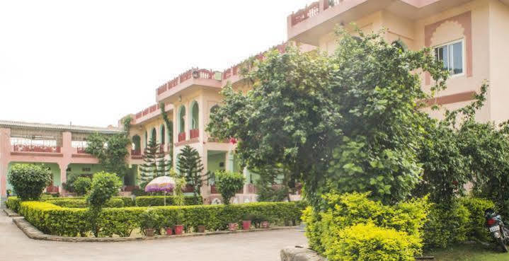 Hotel Prem Villas Пушкар Екстериор снимка